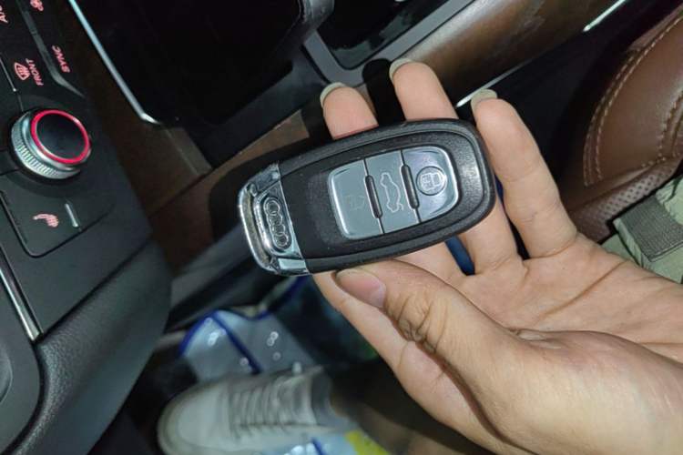 Used Audi A6L 2015 35 FSI quattro Comfort Model Vehicle Key