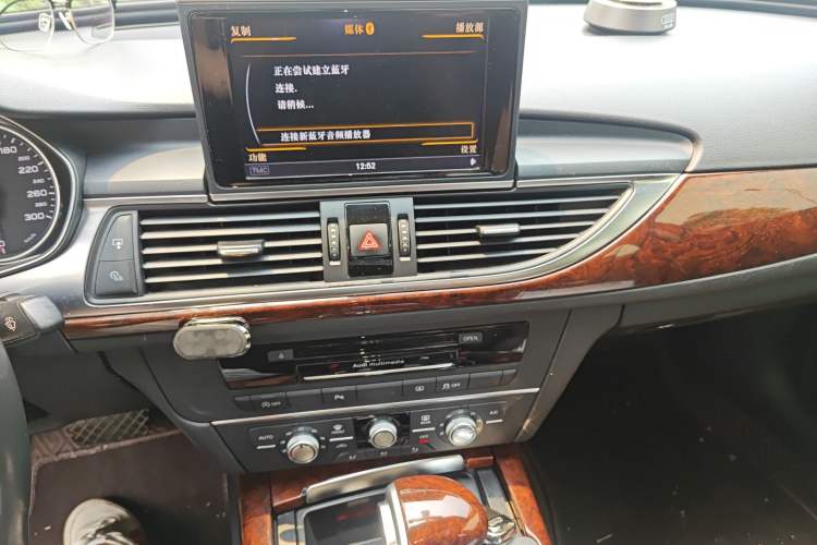 Used Audi A6L 2015 TFSI Millionth Anniversary Intelligent Model Audio And AC Panel