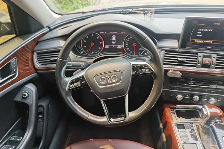 Used Audi A6L 2015 TFSI Millionth Anniversary Intelligent Model Steering Wheel