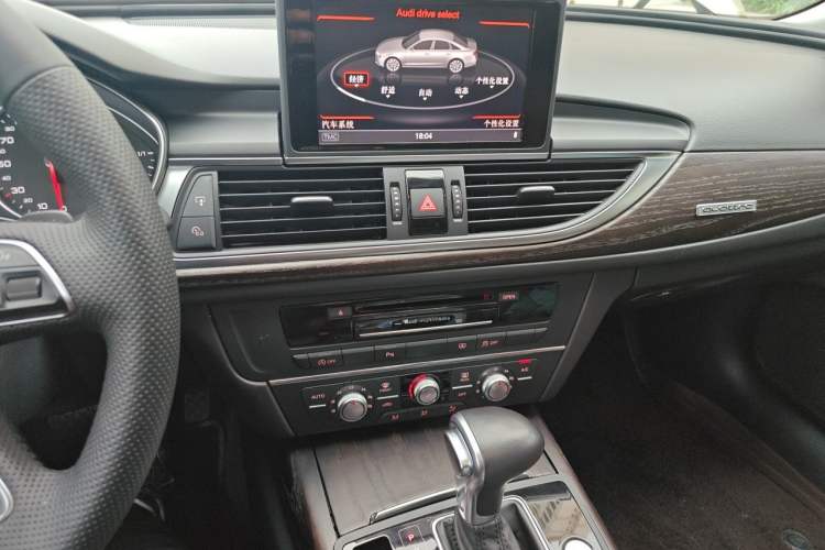 Used Audi A6L 2015 TFSI Millionth Anniversary Intelligent Model Audio And AC Panel