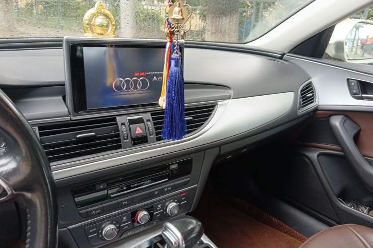 Used Audi A6L 2015 TFSI Millionth Anniversary Intelligent Model Audio And AC Panel