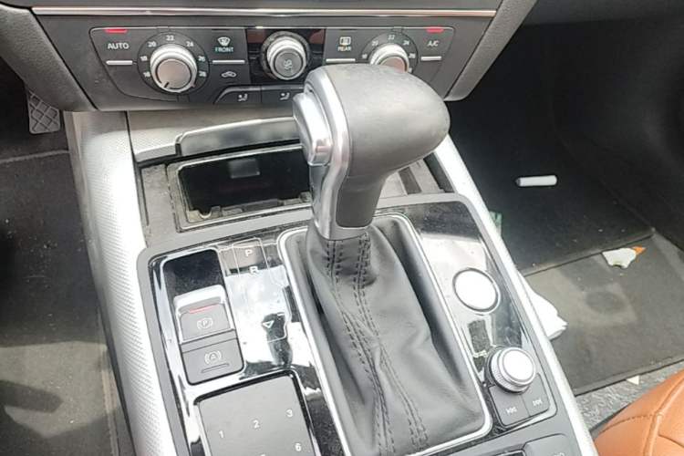 Used Audi A6L 2015 TFSI Millionth Anniversary Intelligent Model Gear Lever
