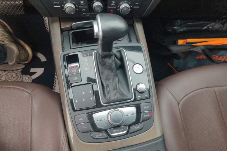 Used Audi A6L 2015 TFSI Millionth Anniversary Intelligent Model Gear Lever
