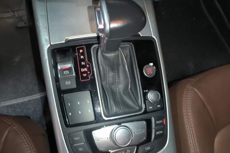 Used Audi A6L 2015 TFSI Millionth Anniversary Intelligent Model Gear Lever