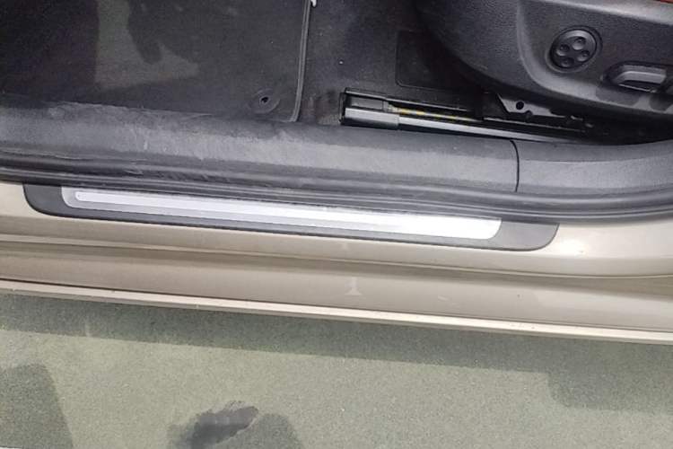 Used Audi A6L 2015 TFSI Millionth Anniversary Intelligent Model Left Side Sill