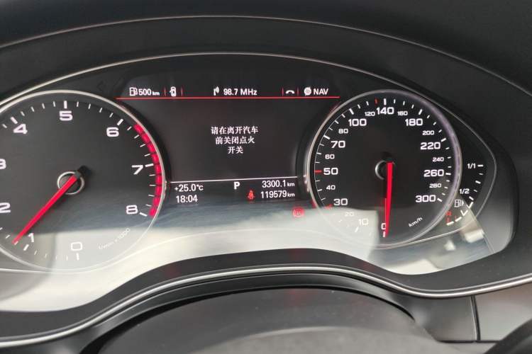 Used Audi A6L 2015 TFSI Millionth Anniversary Intelligent Model Odometer Close Up