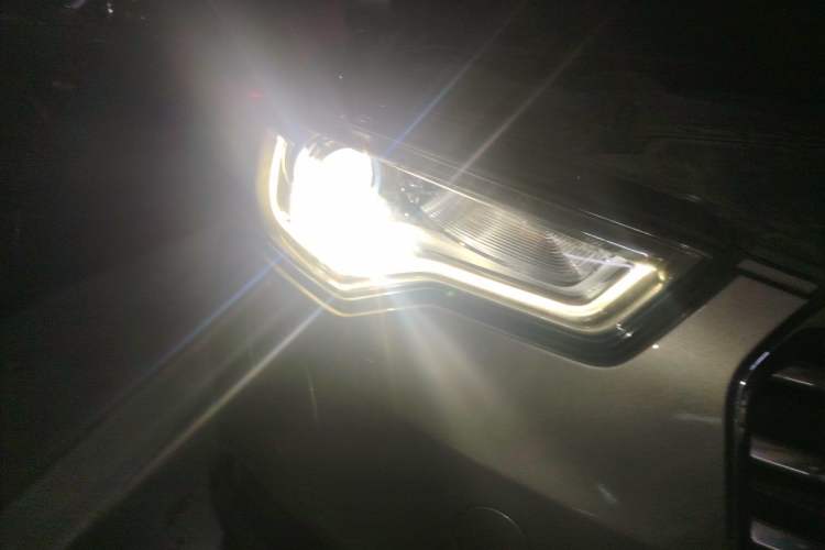 Used Audi A6L 2015 TFSI Millionth Anniversary Intelligent Model Right Front Headlight