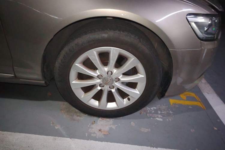 Used Audi A6L 2015 TFSI Millionth Anniversary Intelligent Model Right Front Wheel Hub