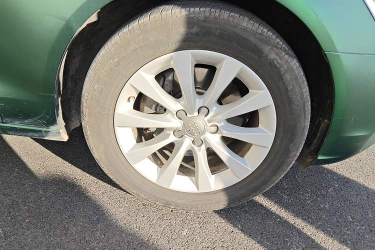Used Audi A6L 2015 TFSI Millionth Anniversary Intelligent Model Right Front Wheel Hub
