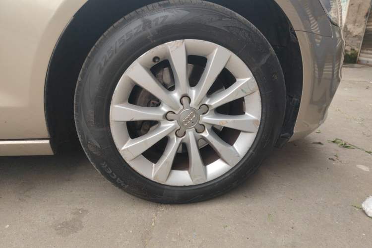 Used Audi A6L 2015 TFSI Millionth Anniversary Intelligent Model Right Front Wheel Hub