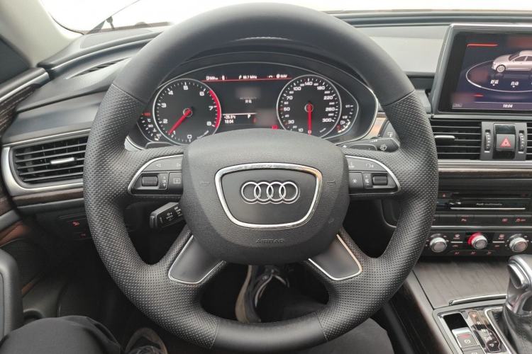 Used Audi A6L 2015 TFSI Millionth Anniversary Intelligent Model Steering Wheel