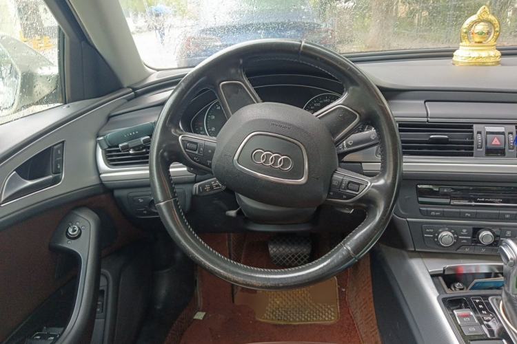 Used Audi A6L 2015 TFSI Millionth Anniversary Intelligent Model Steering Wheel
