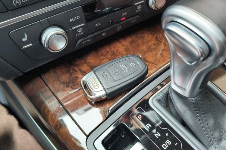 Used Audi A6L 2015 30 FSI Millionth Anniversary Comfort Model Vehicle Key