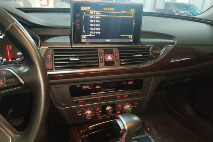 Used Audi A6L 2015 TFSI Millionth Anniversary Intelligent Model Audio And AC Panel