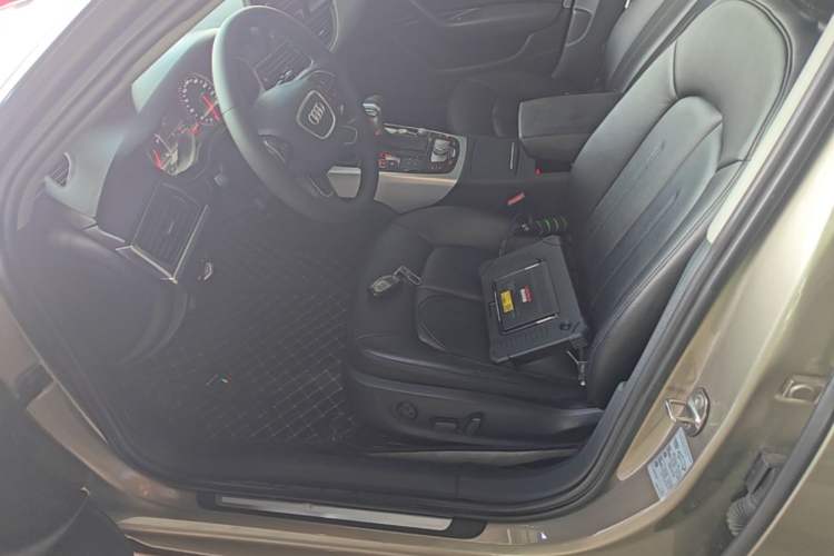 Used Audi A6L 2015 TFSI Millionth Anniversary Intelligent Model Left Front Seat