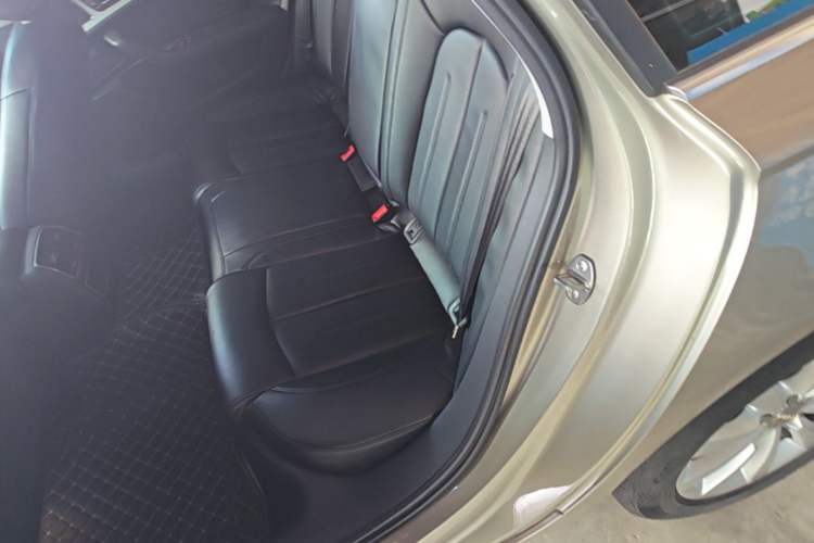 Used Audi A6L 2015 TFSI Millionth Anniversary Intelligent Model Left Rear Seat