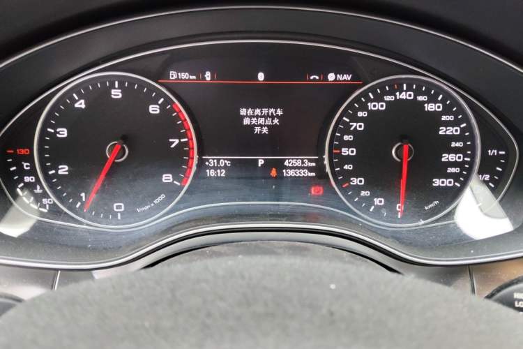 Used Audi A6L 2015 TFSI Millionth Anniversary Intelligent Model Odometer Close Up