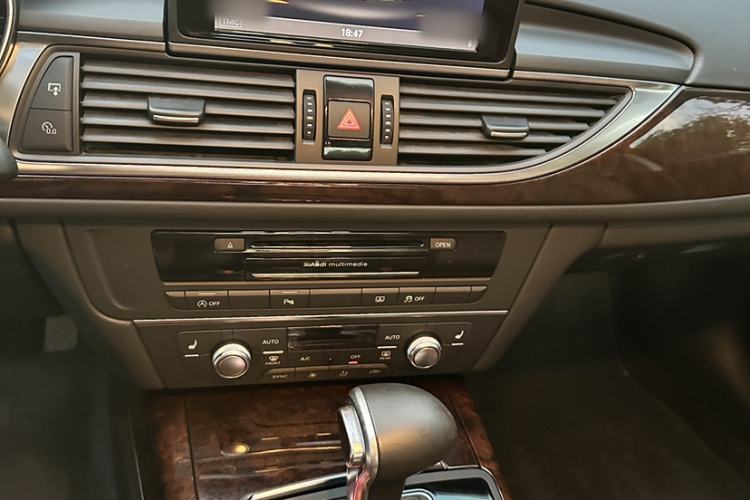 Used Audi A6L 2015 30 FSI Millionth Anniversary Comfort Model Audio And AC Panel