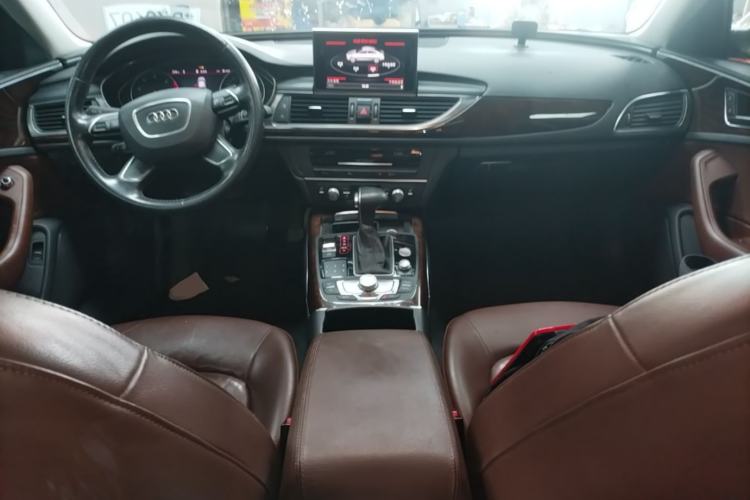 Used Audi A6L 2015 30 FSI Millionth Anniversary Comfort Model Center Console
