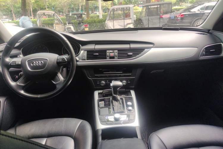 Used Audi A6L 2015 TFSI Millionth Anniversary Intelligent Model Center Console