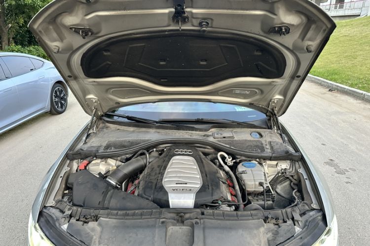 Used Audi A6L 2015 30 FSI Millionth Anniversary Comfort Model Engine Bay