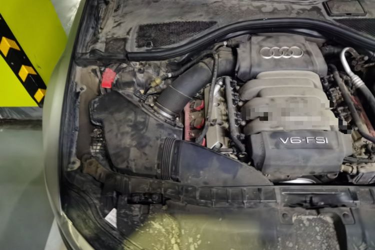 Used Audi A6L 2015 35 FSI quattro Comfort Model Engine Bay Right