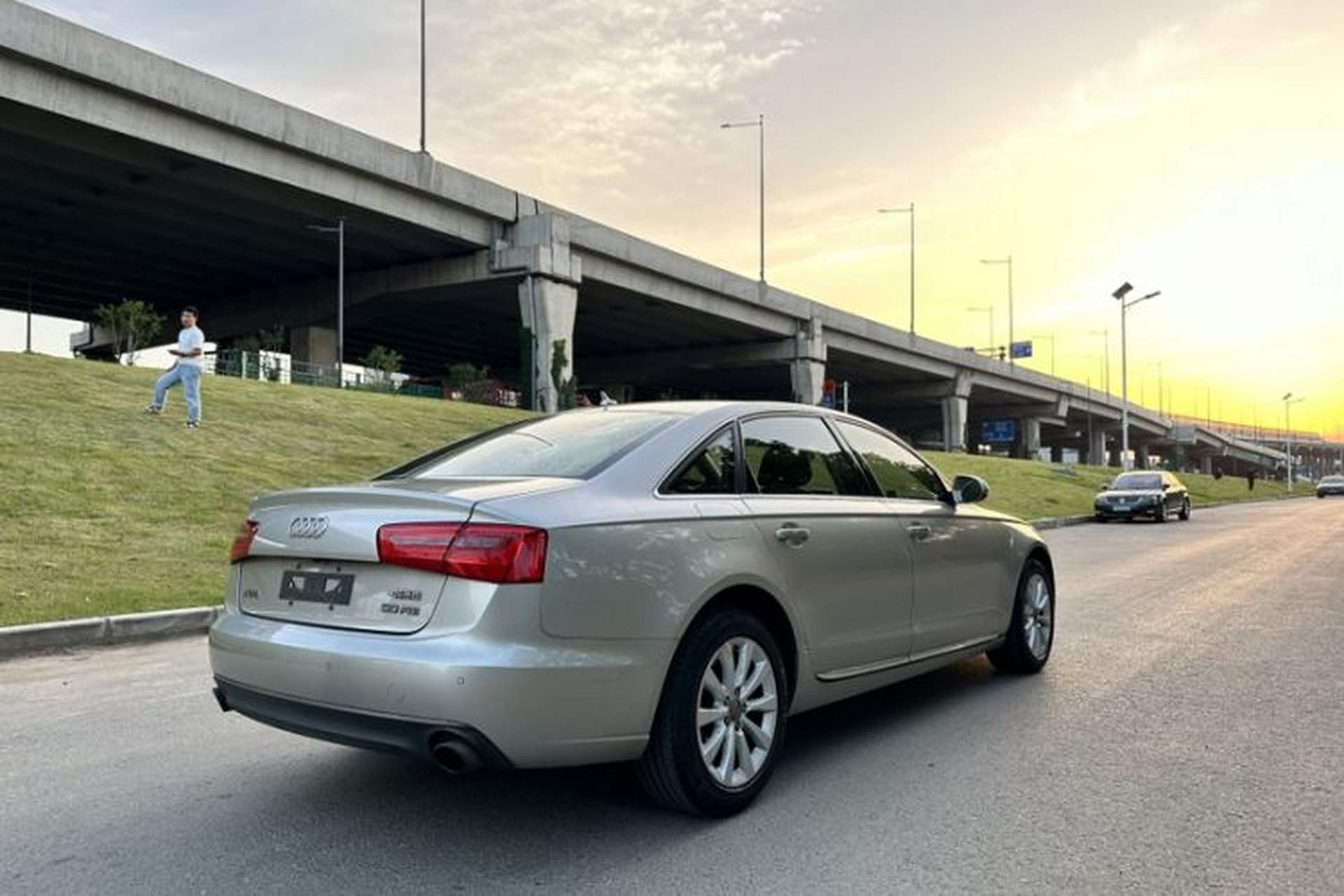 Used Audi A6L 2015 30 FSI Millionth Anniversary Comfort Model Exterior 3