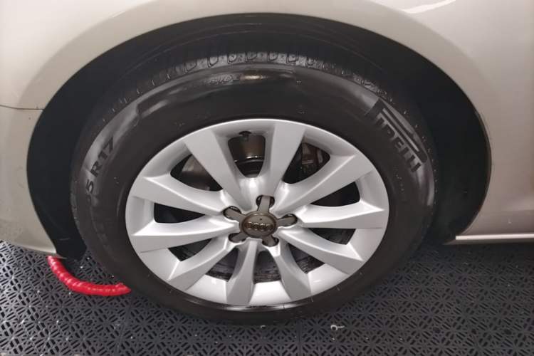 Used Audi A6L 2015 30 FSI Millionth Anniversary Comfort Model Left Front Wheel Hub