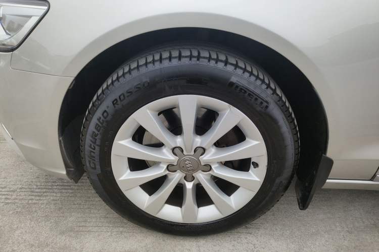 Used Audi A6L 2015 TFSI Millionth Anniversary Intelligent Model Left Front Wheel Hub
