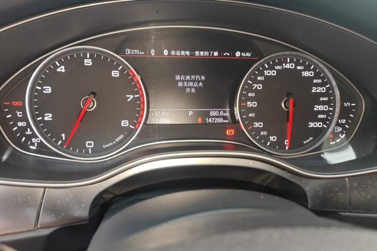 Used Audi A6L 2015 TFSI Millionth Anniversary Intelligent Model Odometer Close Up