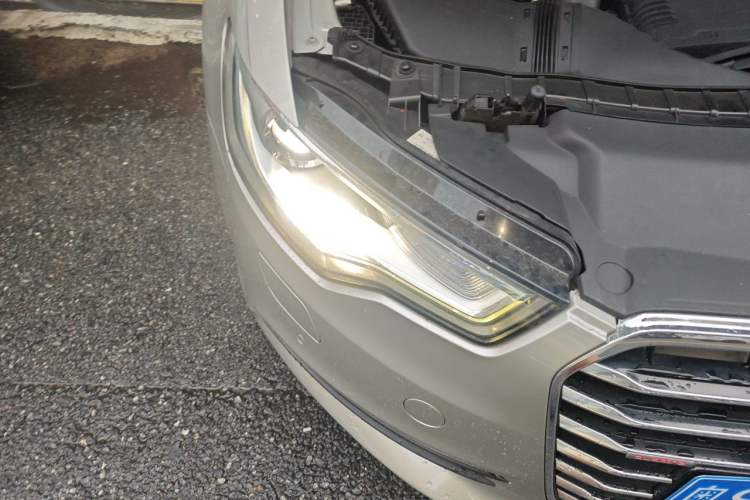 Used Audi A6L 2015 TFSI Millionth Anniversary Intelligent Model Right Front Headlight