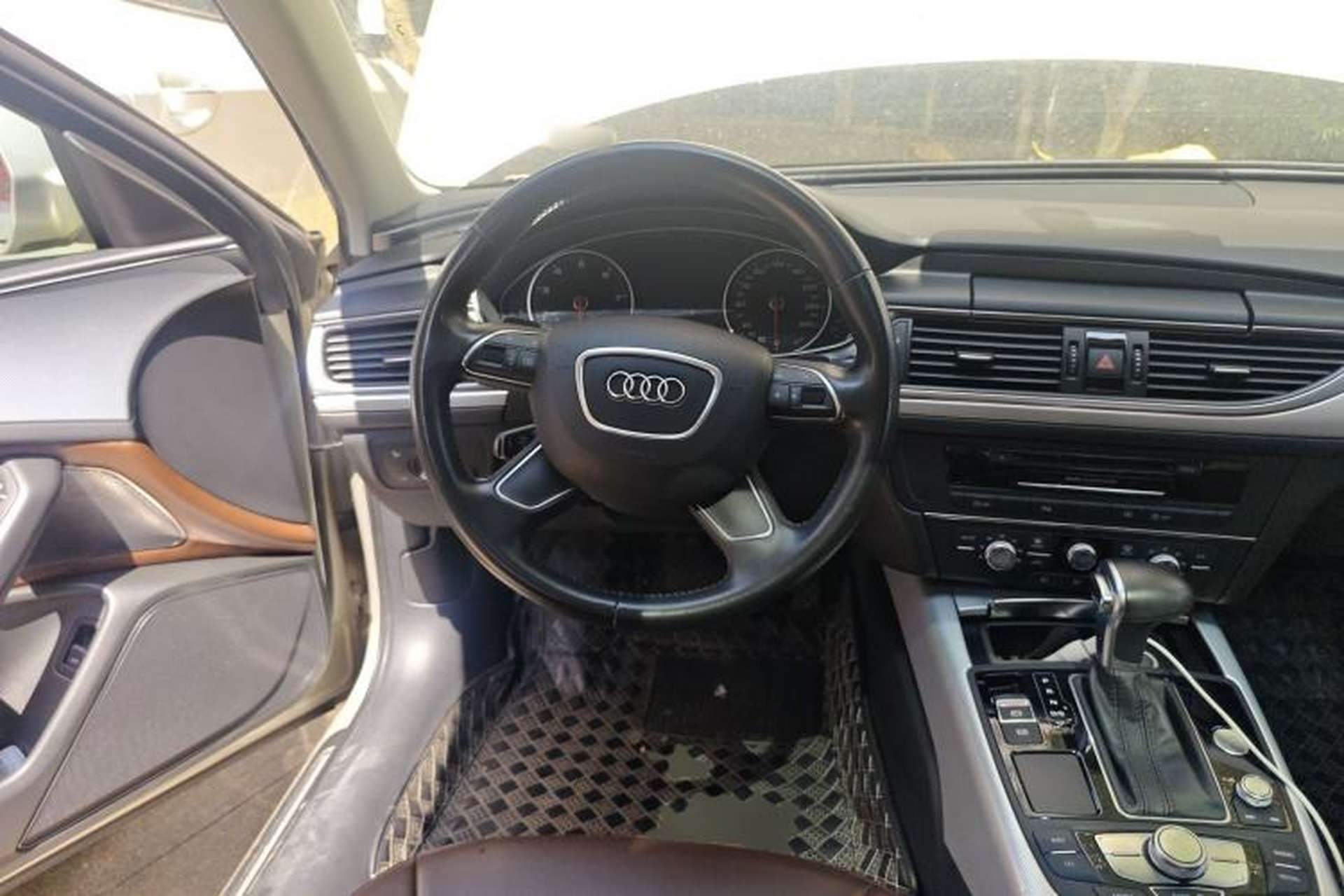 Used Audi A6L 2015 TFSI Millionth Anniversary Intelligent Model Steering Wheel