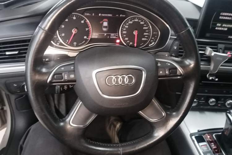 Used Audi A6L 2015 TFSI Millionth Anniversary Intelligent Model Steering Wheel