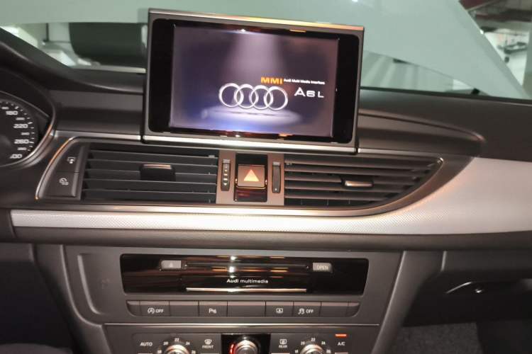 Used Audi A6L 2015 TFSI Millionth Anniversary Intelligent Model Audio And AC Panel