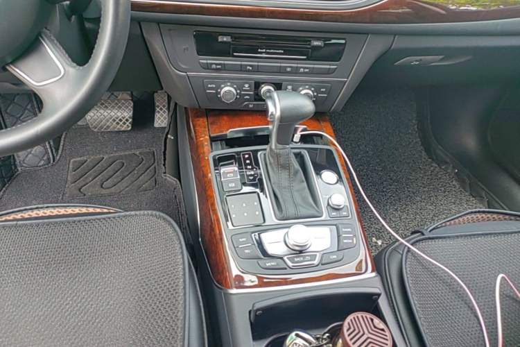 Used Audi A6L 2015 TFSI Millionth Anniversary Intelligent Model Gear Lever