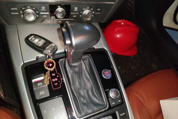 Used Audi A6L 2015 TFSI Millionth Anniversary Intelligent Model Gear Lever