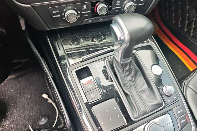 Used Audi A6L 2015 TFSI Millionth Anniversary Intelligent Model Gear Lever