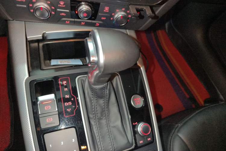 Used Audi A6L 2015 TFSI Millionth Anniversary Intelligent Model Gear Lever