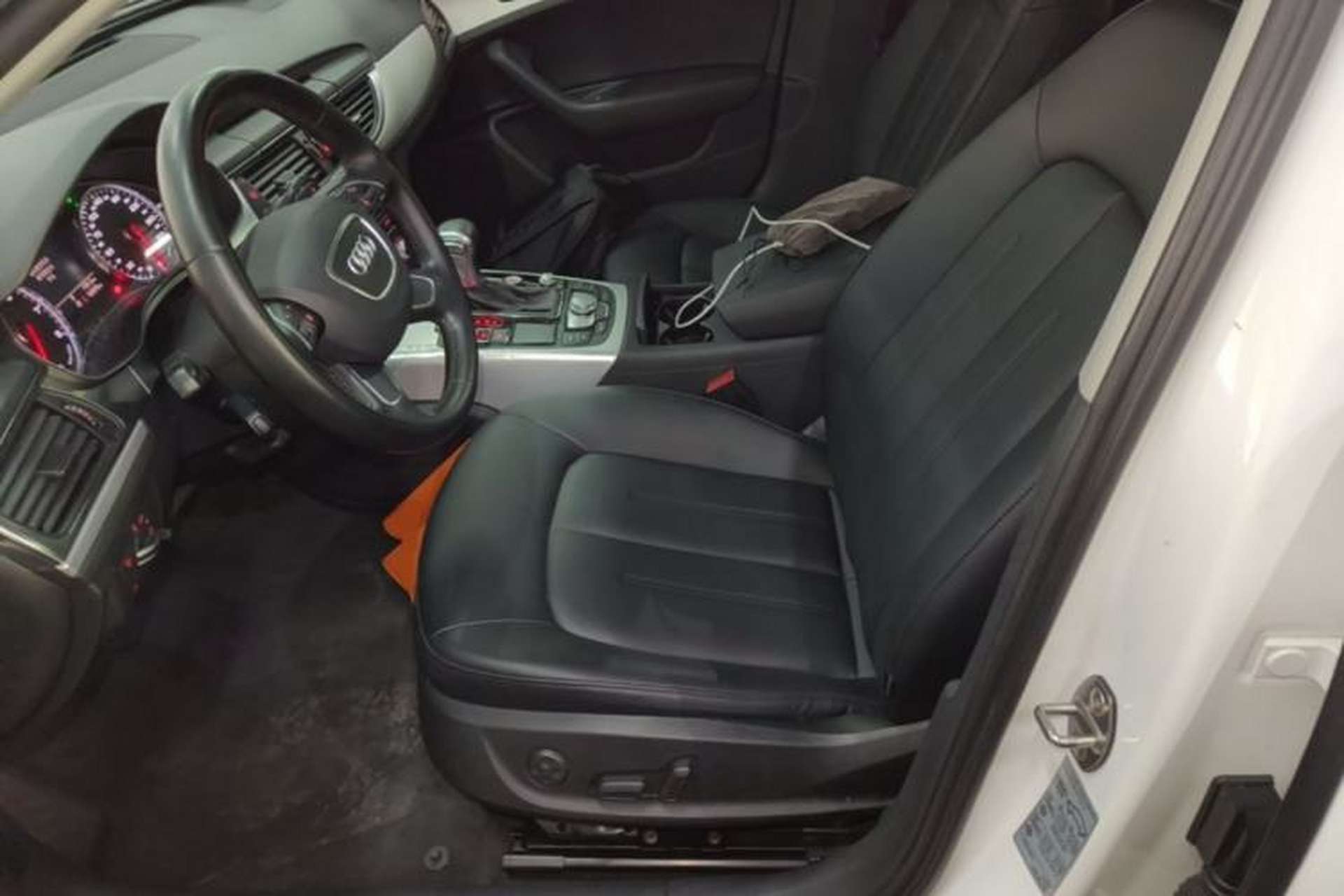Used Audi A6L 2015 TFSI Millionth Anniversary Intelligent Model Left Front Seat