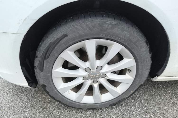 Used Audi A6L 2015 TFSI Millionth Anniversary Intelligent Model Left Front Wheel Hub