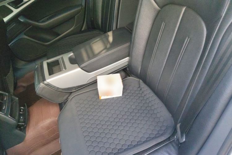 Used Audi A6L 2015 TFSI Millionth Anniversary Intelligent Model Left Rear Seat