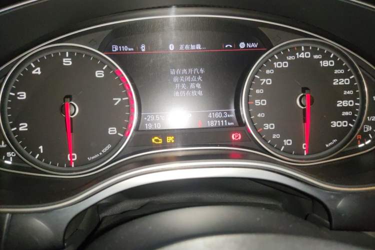 Used Audi A6L 2015 TFSI Millionth Anniversary Intelligent Model Odometer Close Up