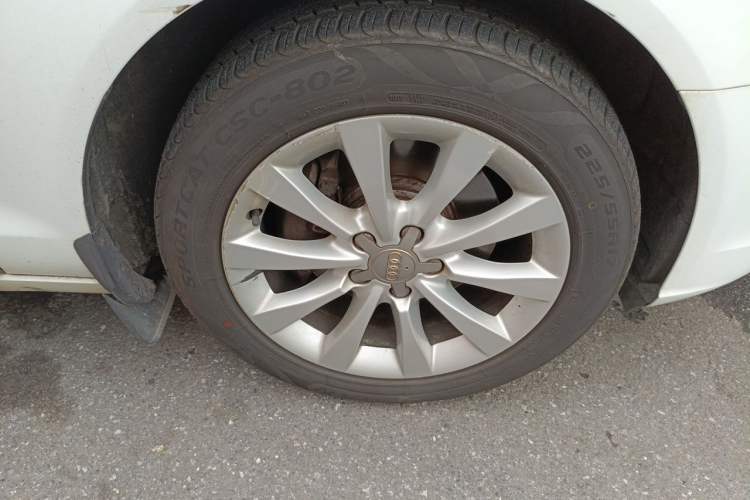 Used Audi A6L 2015 TFSI Millionth Anniversary Intelligent Model Right Front Wheel Hub