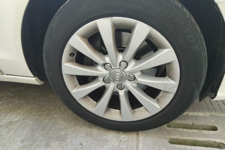Used Audi A6L 2015 TFSI Millionth Anniversary Intelligent Model Right Front Wheel Hub