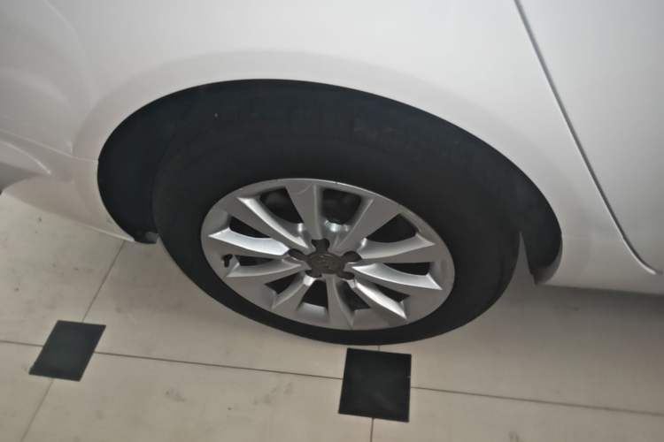 Used Audi A6L 2015 TFSI Millionth Anniversary Intelligent Model Right Rear Wheel Hub