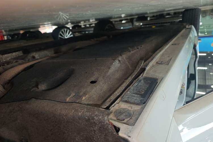 Used Audi A6L 2015 TFSI Millionth Anniversary Intelligent Model Right Side Sill