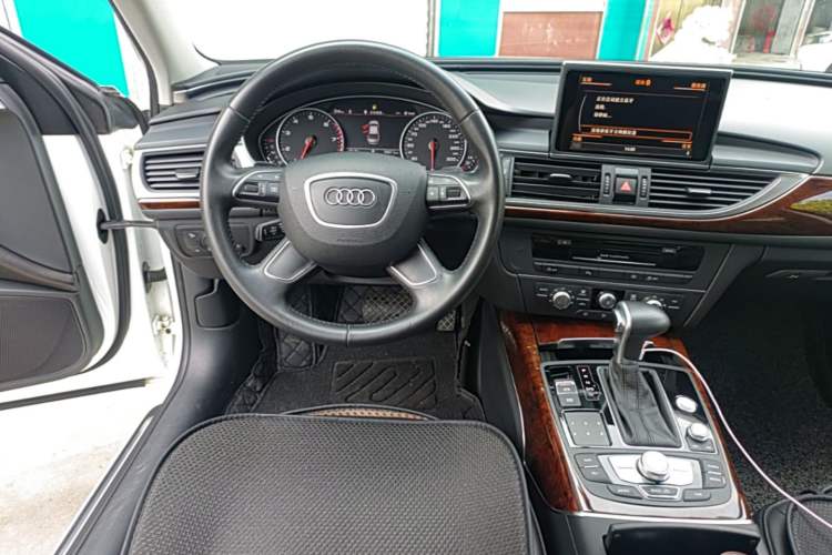 Used Audi A6L 2015 TFSI Millionth Anniversary Intelligent Model Steering Wheel