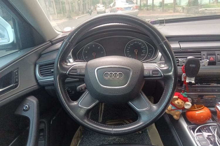 Used Audi A6L 2015 30 FSI Millionth Anniversary Comfort Model Steering Wheel
