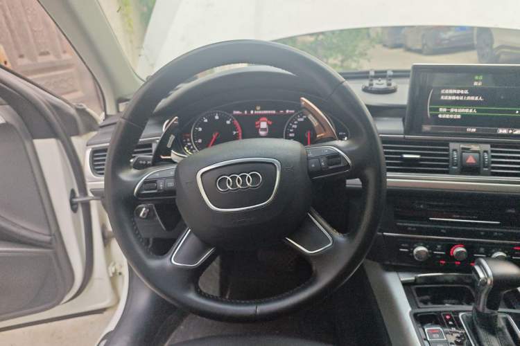 Used Audi A6L 2015 TFSI Millionth Anniversary Intelligent Model Steering Wheel