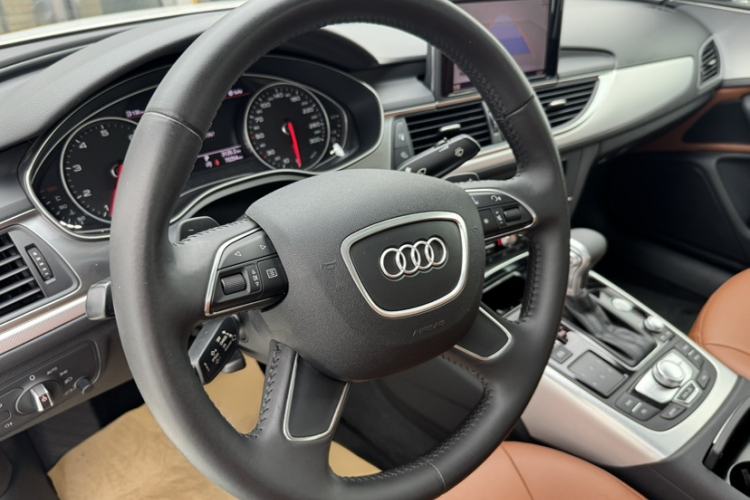 Used Audi A6L 2015 TFSI Millionth Anniversary Intelligent Model Steering Wheel